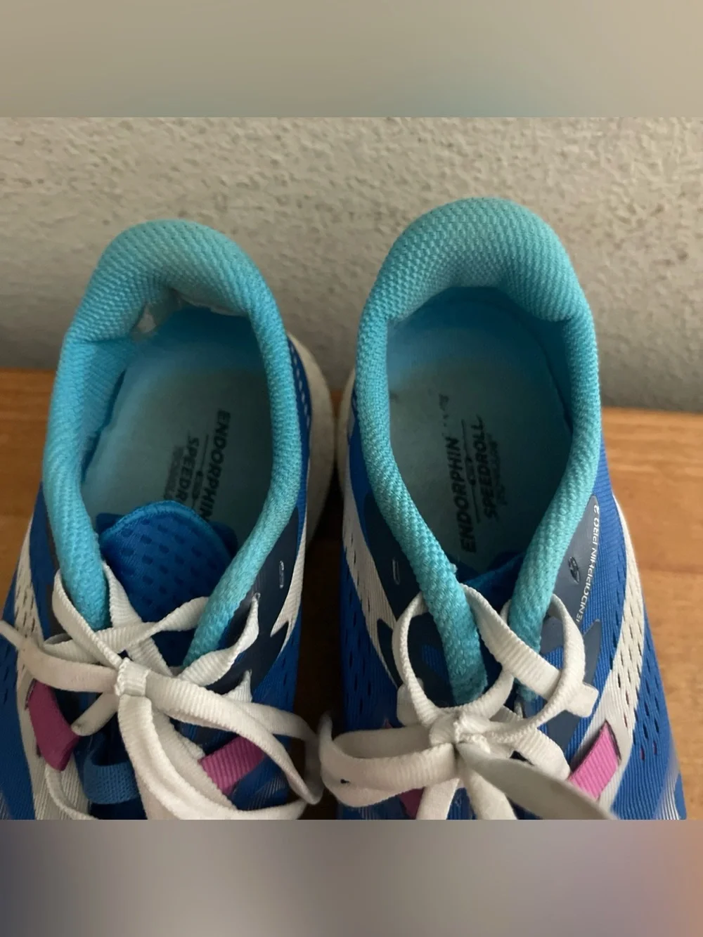 Saucony Women's S10687-30 Endorphin Pro 2 Running Sneaker Shoes Blue/White 8.5